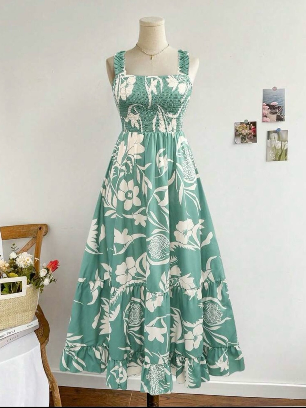 Women’s elegant floral maxi dress